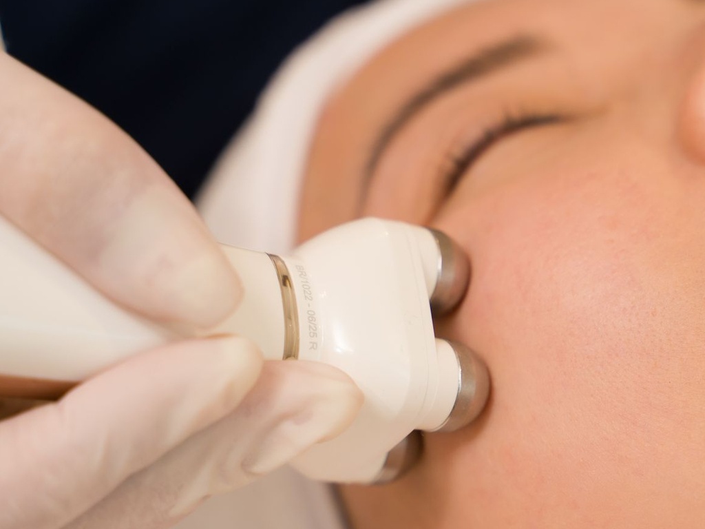 深層肌肉鍛鍊輪廓提升療程